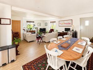 Living Area- click for photo gallery